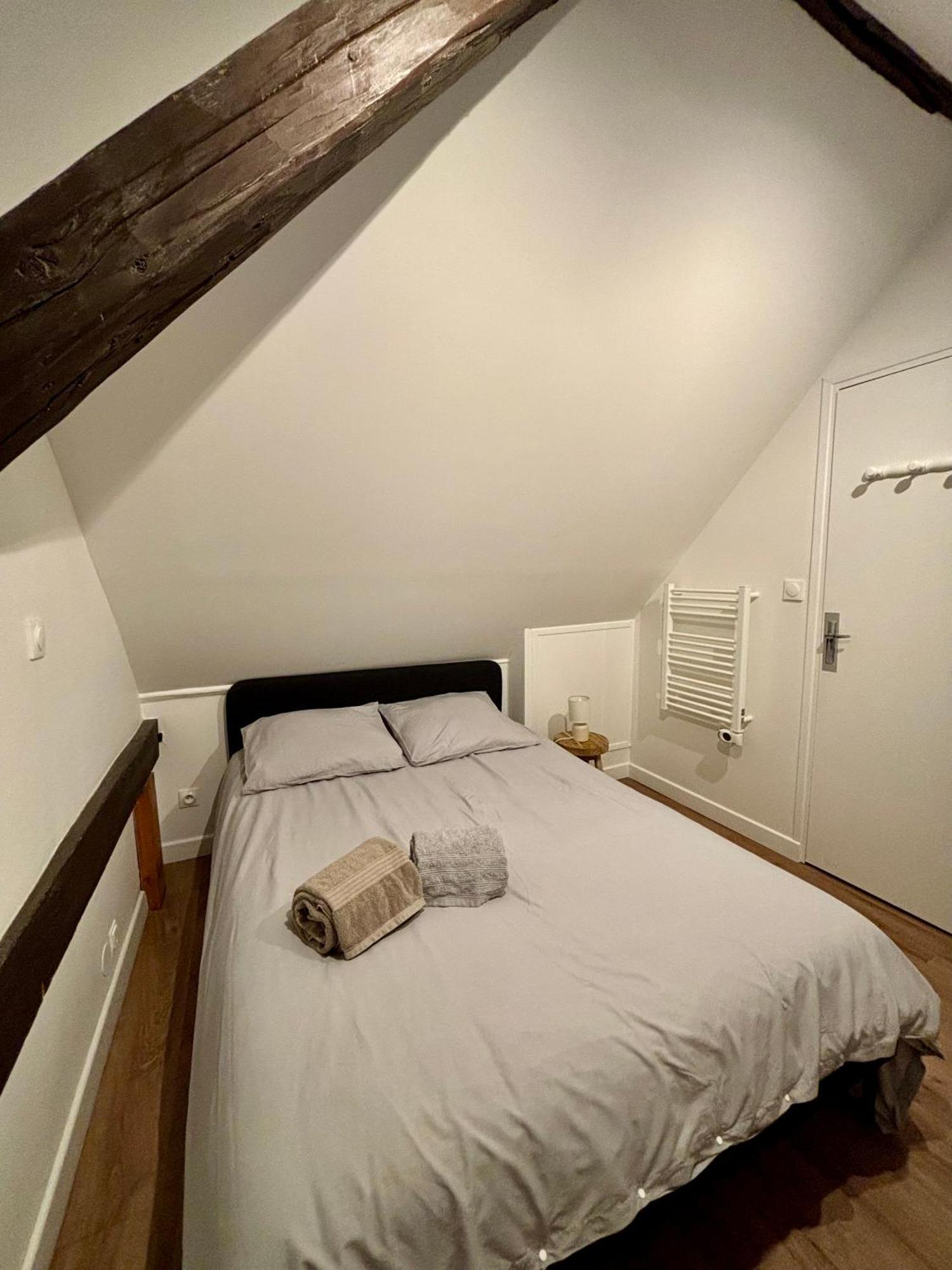 Le Petit Jardin, Proche Gare, Hyper Centre Lejlighed Cambrai Eksteriør billede